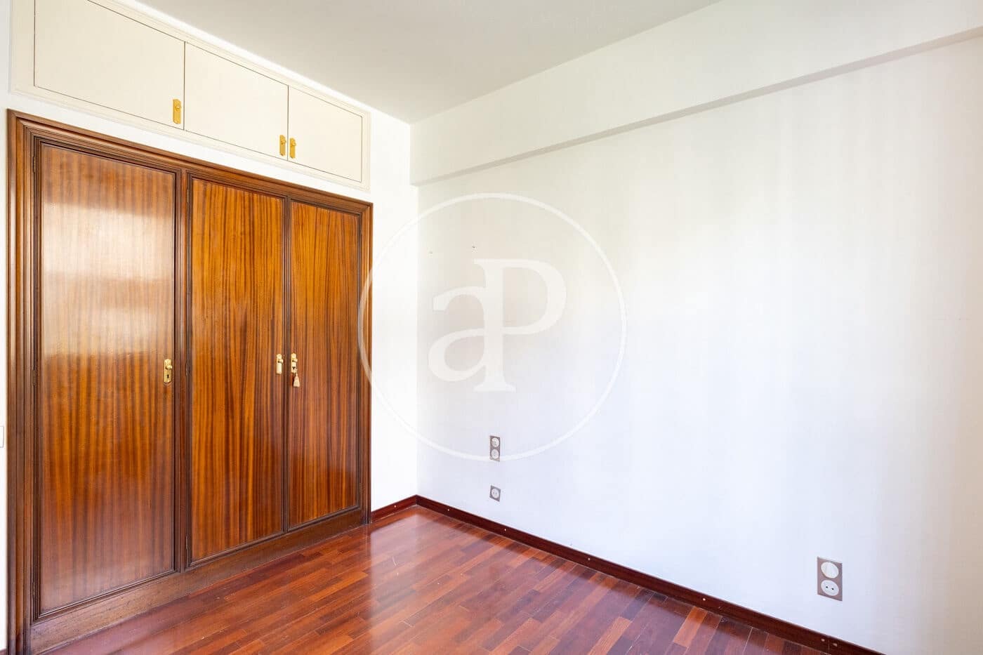 4 makuuhuone Huoneisto vuokrattavana paikassa Barcelona kaupunki mukana uima-altaan 
autotalli - 4 700 € (Ref: 9881929)