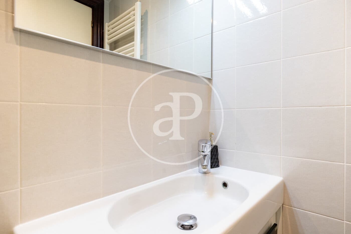 4 makuuhuone Huoneisto vuokrattavana paikassa Barcelona kaupunki mukana uima-altaan 
autotalli - 4 700 € (Ref: 9881929)