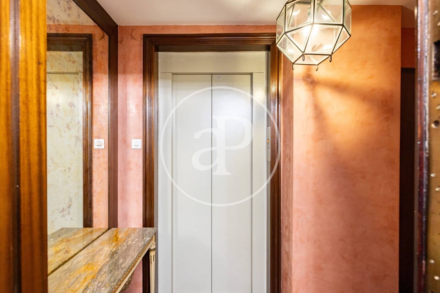 4 makuuhuone Huoneisto vuokrattavana paikassa Barcelona kaupunki mukana uima-altaan 
autotalli - 4 700 € (Ref: 9881929)
