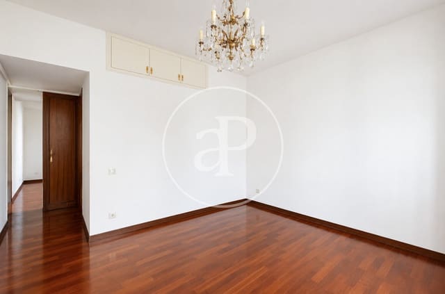 4 bedroom Apartment for rent in Pedralbes, Barcelona city with pool garage - € 4,700 (Ref: 9881929)