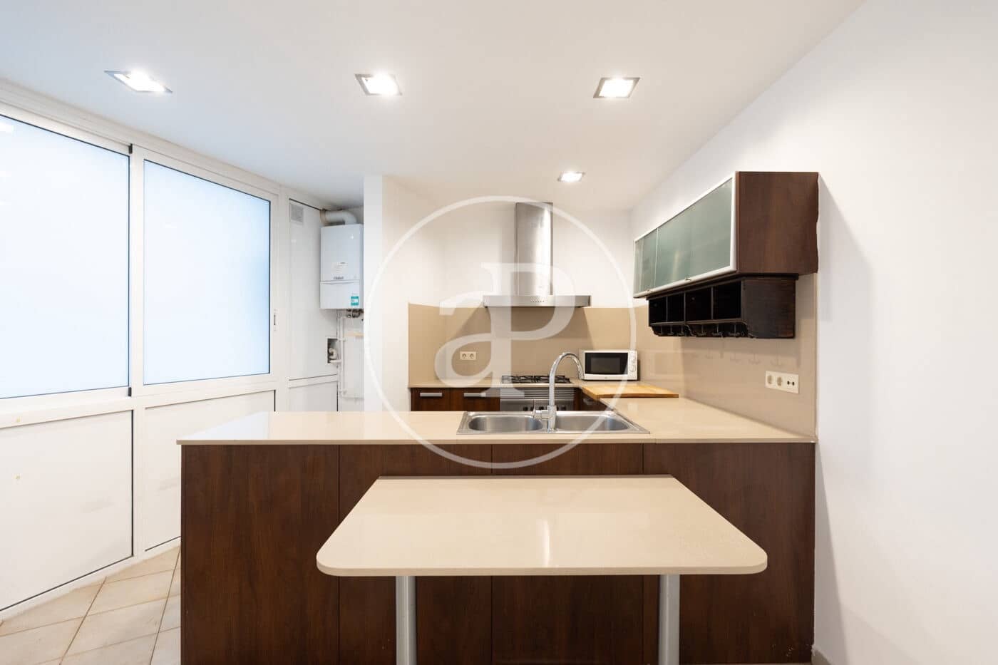 4 bedroom Apartment for sale in Barcelona city - € 990,000 (Ref: 9884795)