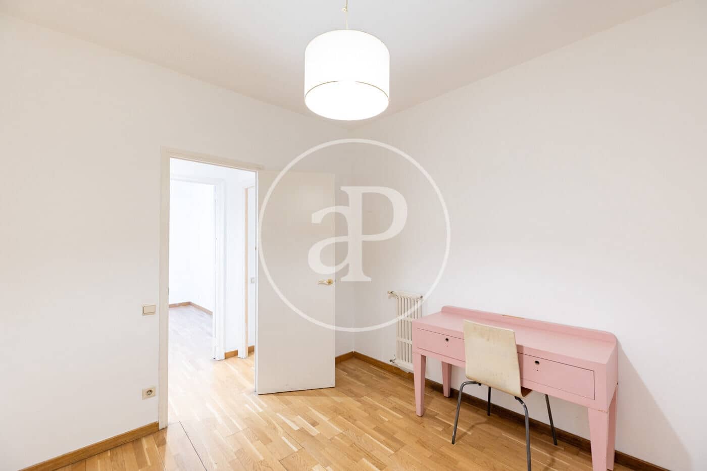 4 bedroom Apartment for sale in Barcelona city - € 990,000 (Ref: 9884795)
