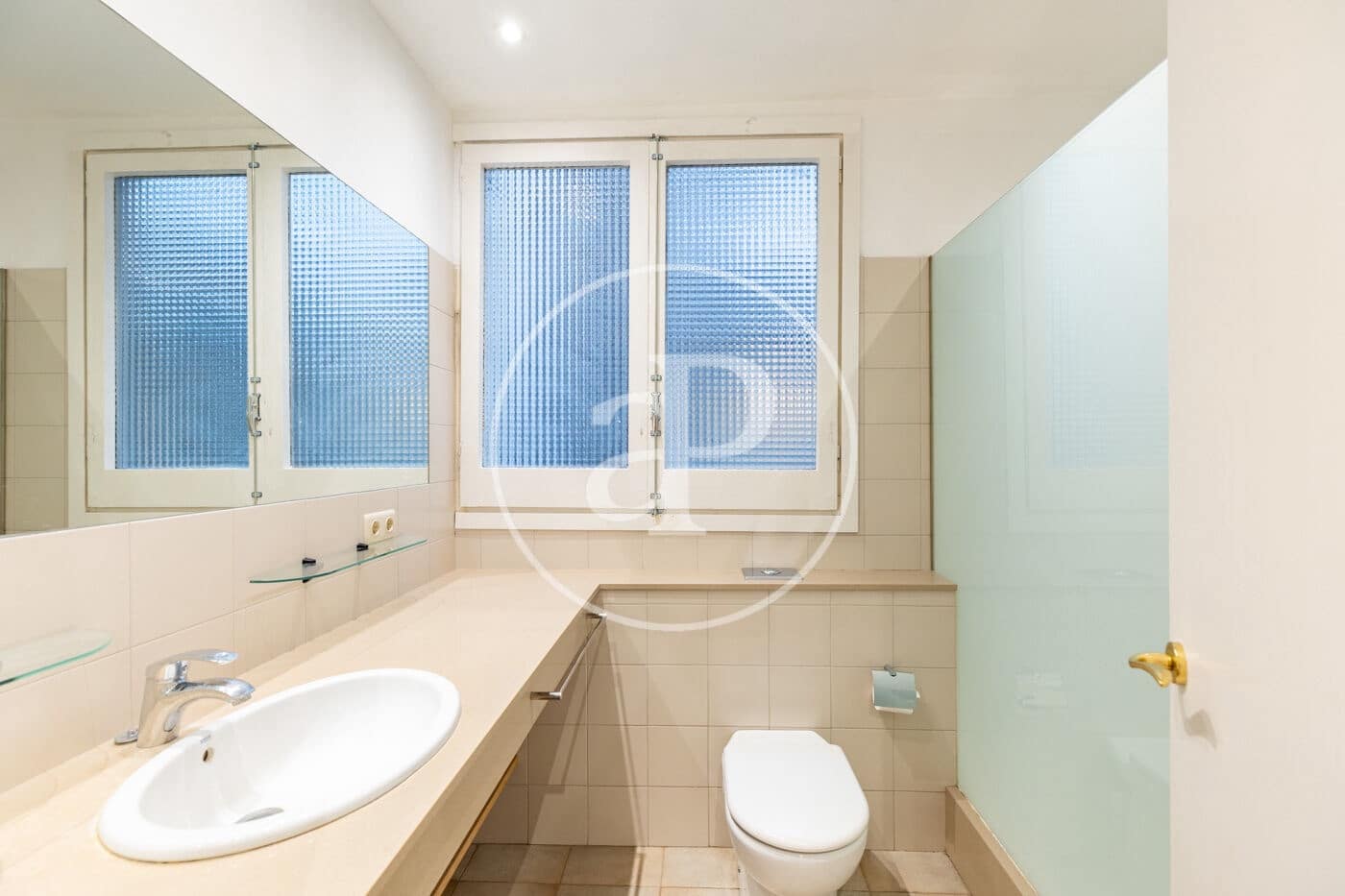 4 bedroom Apartment for sale in Barcelona city - € 990,000 (Ref: 9884795)