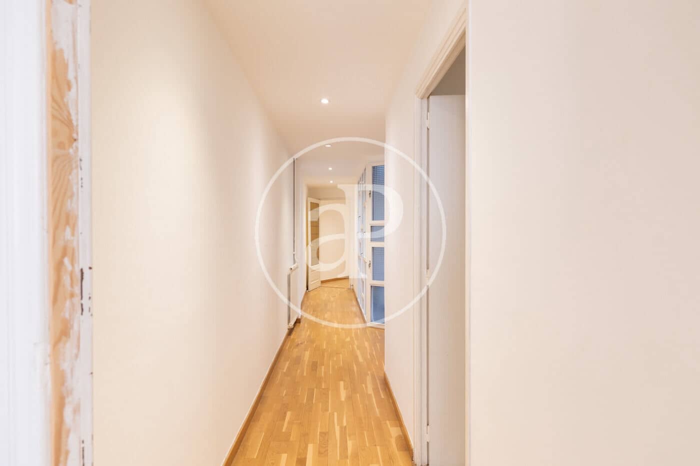 4 bedroom Apartment for sale in Barcelona city - € 990,000 (Ref: 9884795)