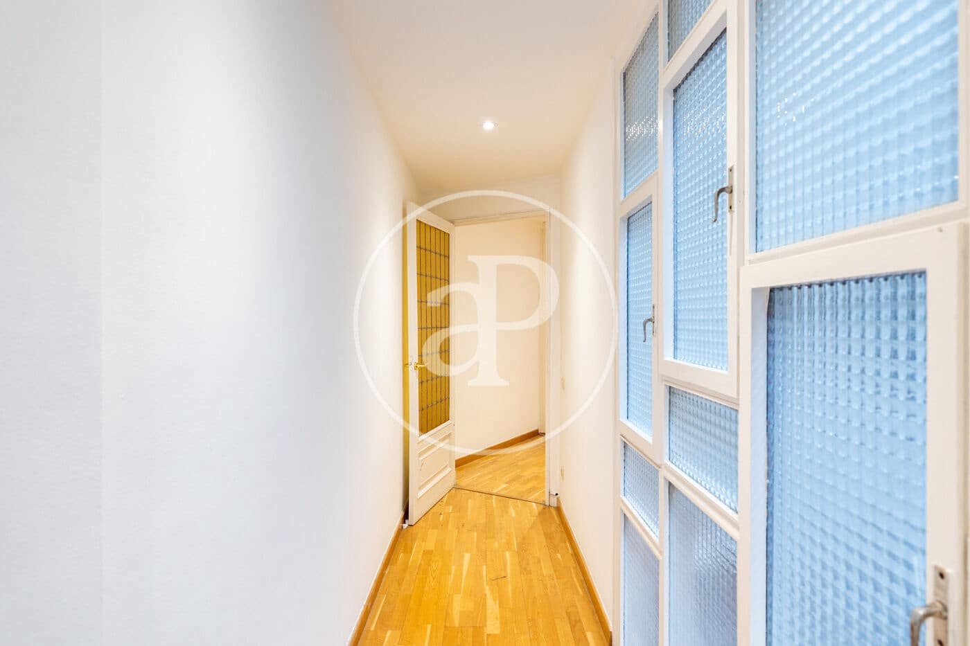 4 bedroom Apartment for sale in Barcelona city - € 990,000 (Ref: 9884795)