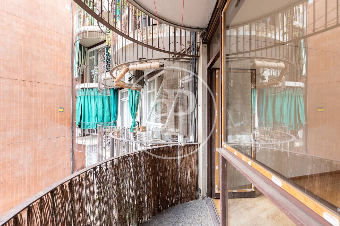 4 bedroom Apartment for sale in Barcelona city - € 990,000 (Ref: 9884795)