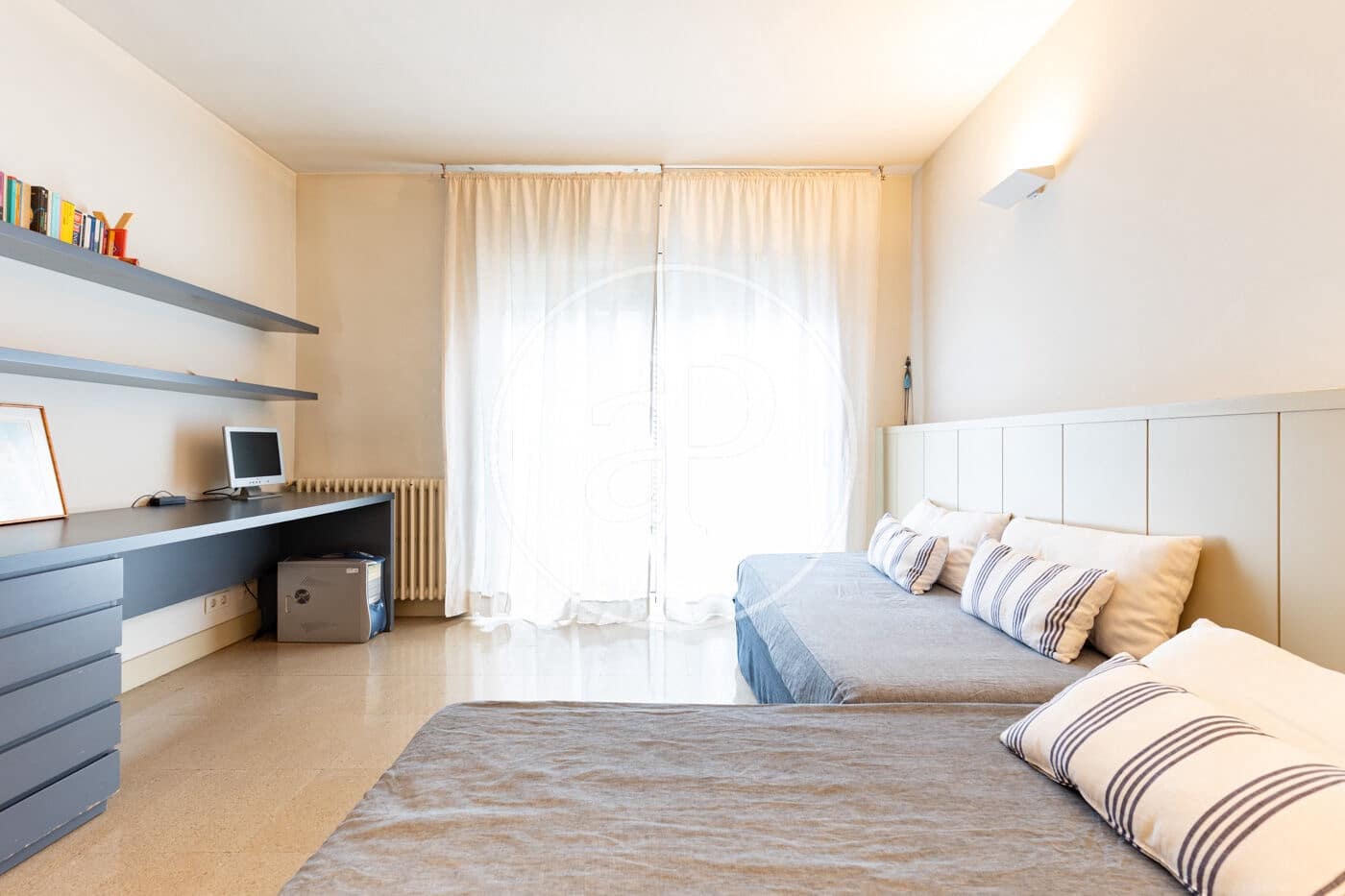 8 chambre Villa/Maison à vendre à Sabadell avec piscine - 800 000 € (Ref: 9884796)