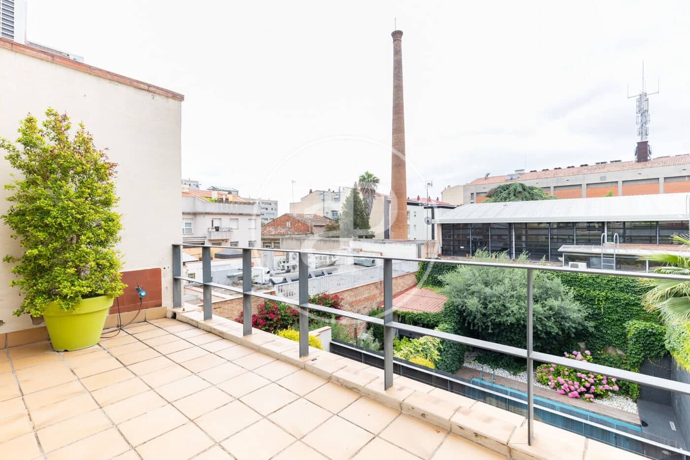8 chambre Villa/Maison à vendre à Sabadell avec piscine - 800 000 € (Ref: 9884796)