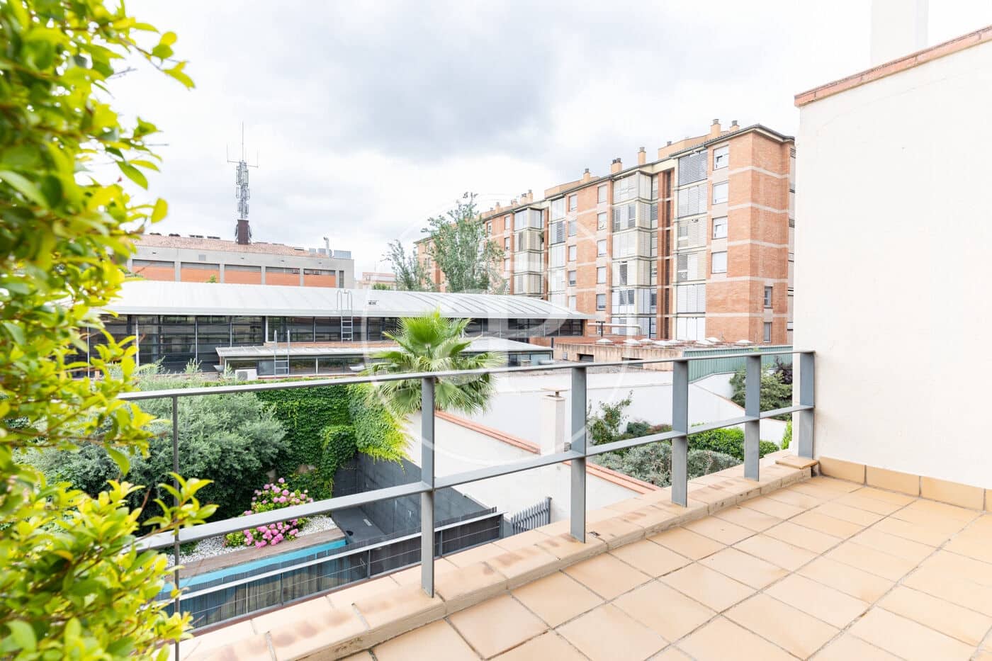 8 chambre Villa/Maison à vendre à Sabadell avec piscine - 800 000 € (Ref: 9884796)