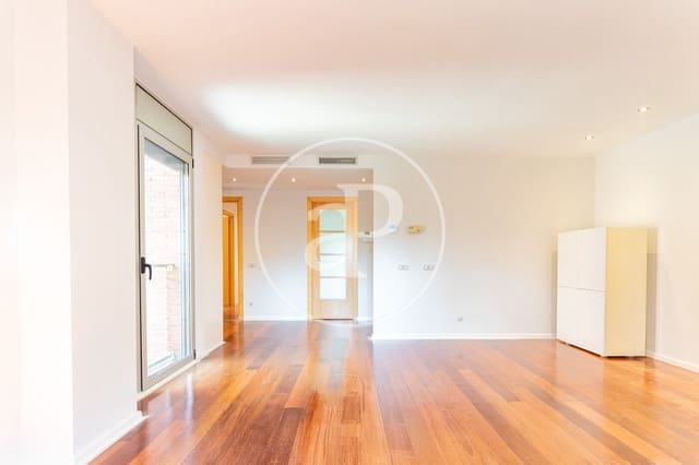4 soveværelse Lejlighed til leje i Vallcarca i Els Penitents, Barcelona by med garage - € 2.147 (Ref: 9890367)