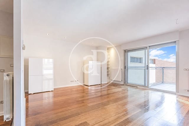 4 soveværelse Lejlighed til leje i Vallcarca i Els Penitents, Barcelona by med garage - € 2.147 (Ref: 9890367)