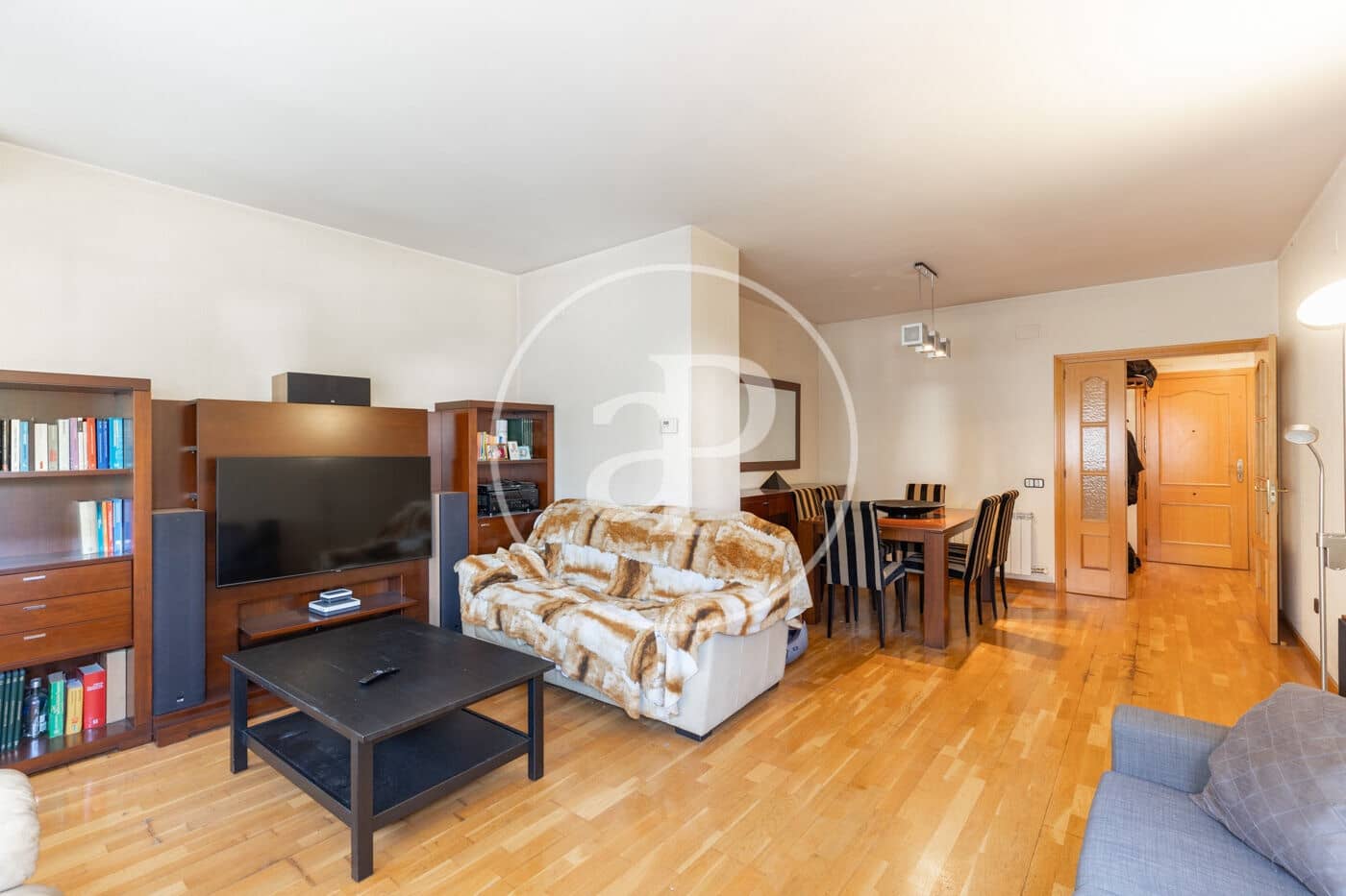 3 bedroom Apartment for sale in Cerdanyola del Valles - € 410,000 (Ref: 9892358)