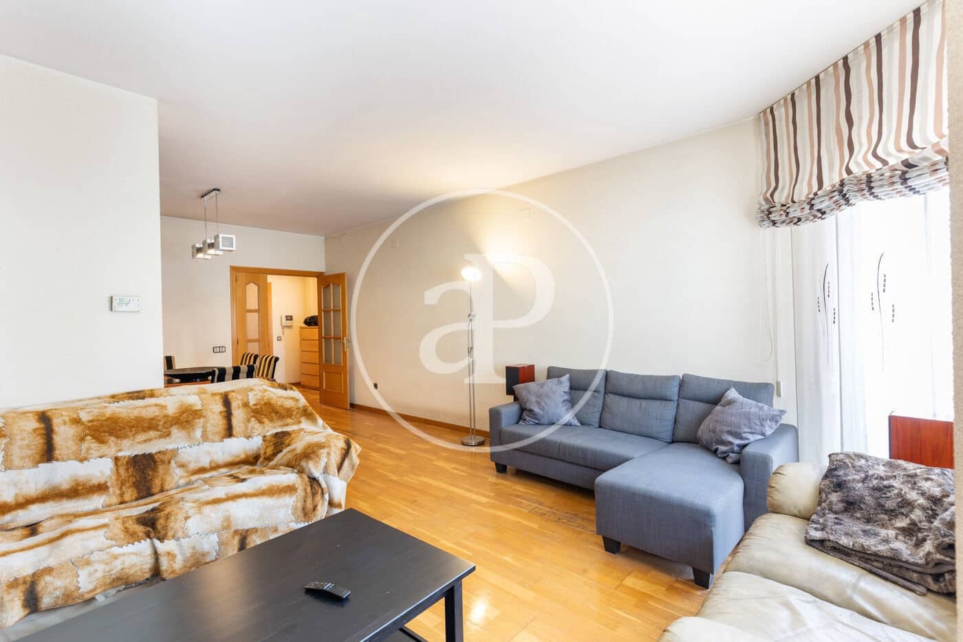 3 bedroom Apartment for sale in Cerdanyola del Valles - € 410,000 (Ref: 9892358)