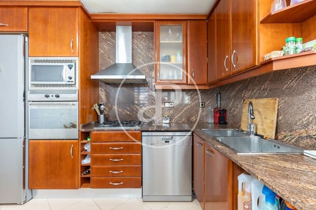3 sovrum Lägenhet till salu i Cerdanyola del Vallès - 410 000 € (Ref: 9892358)
