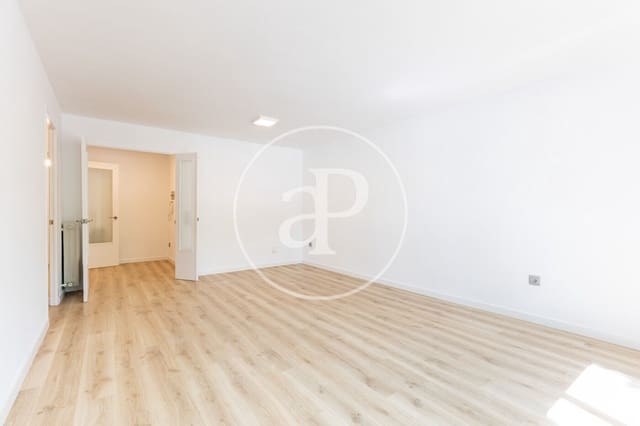 4 soverom Leilighet til salgs i Terrassa - € 345 000 (Ref: 9892359)