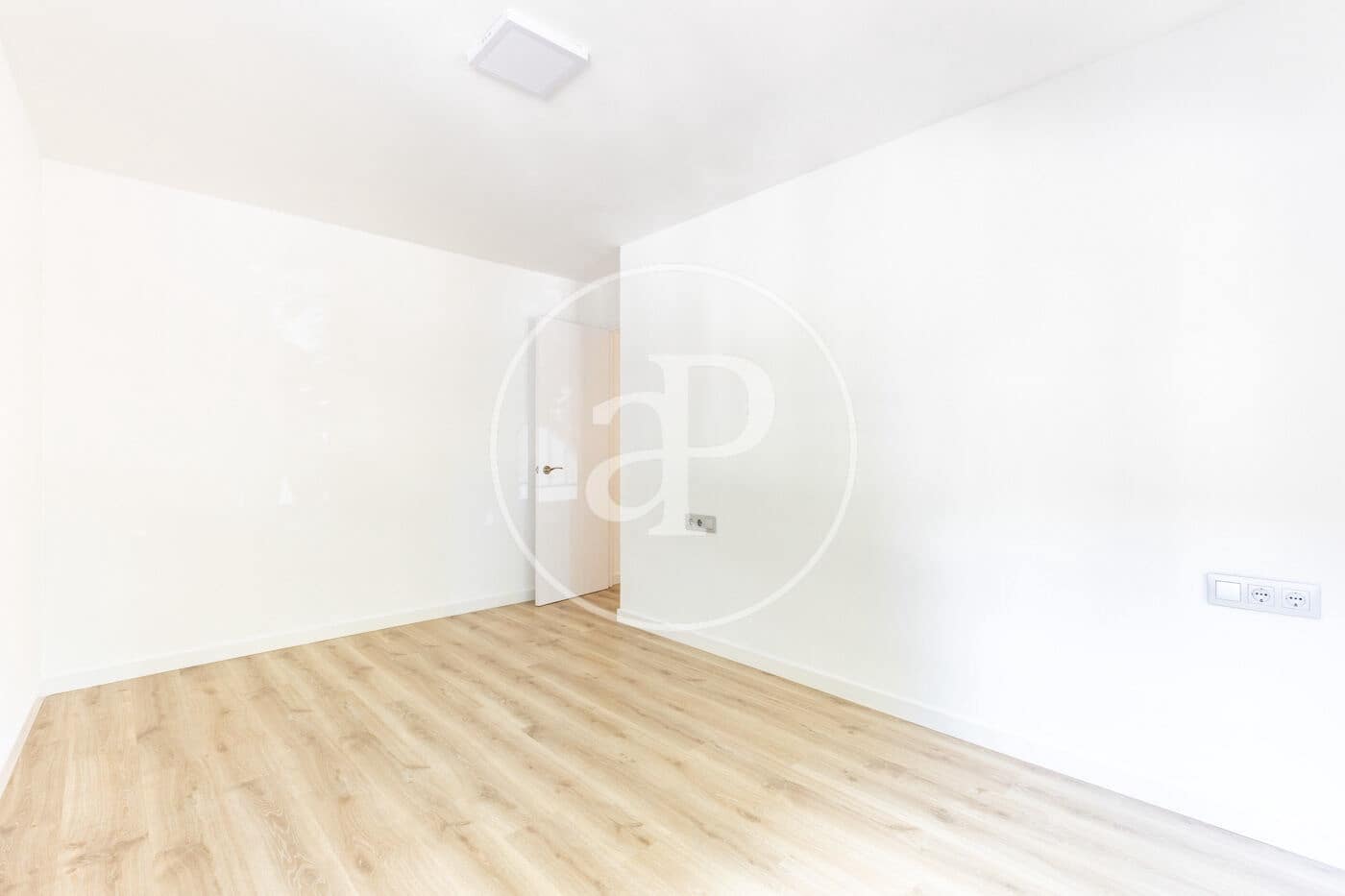 4 soverom Leilighet til salgs i Terrassa - € 345 000 (Ref: 9892359)