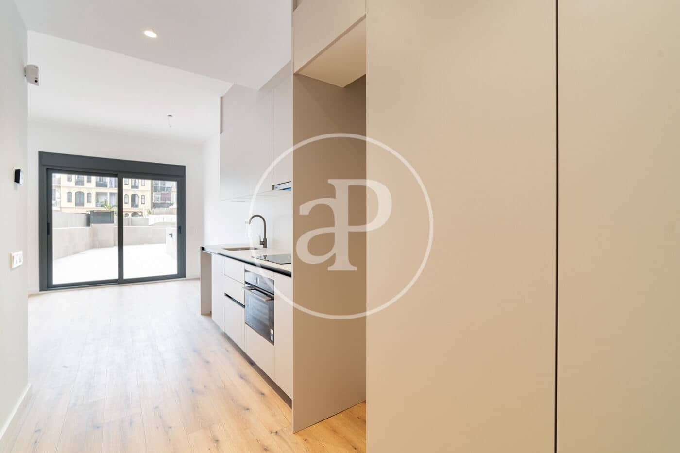 2 quarto Apartamento para arrendar em Barcelona cidade com garagem - 2 400 € (Ref: 9892360)