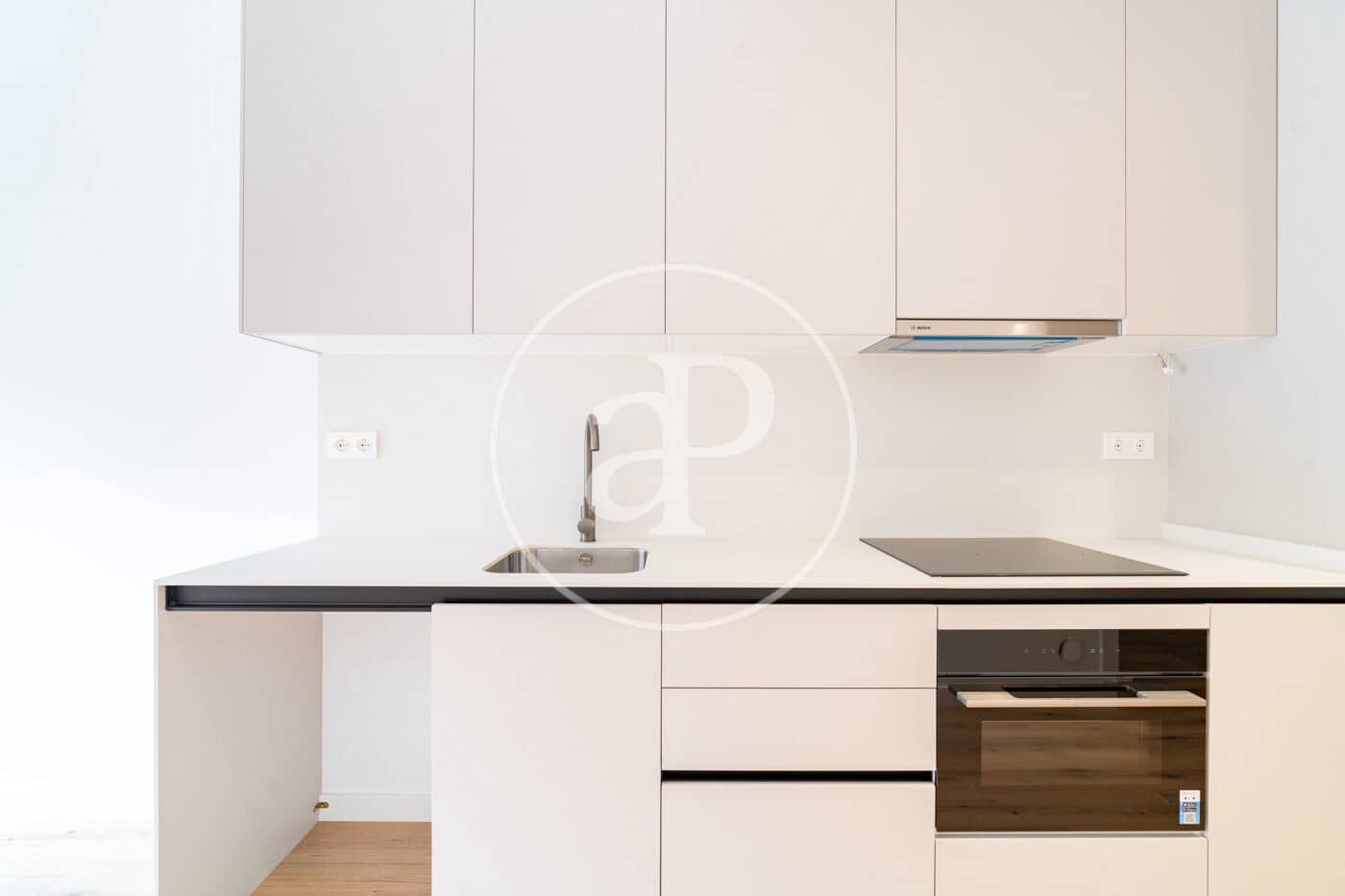 2 quarto Apartamento para arrendar em Barcelona cidade com garagem - 2 400 € (Ref: 9892360)