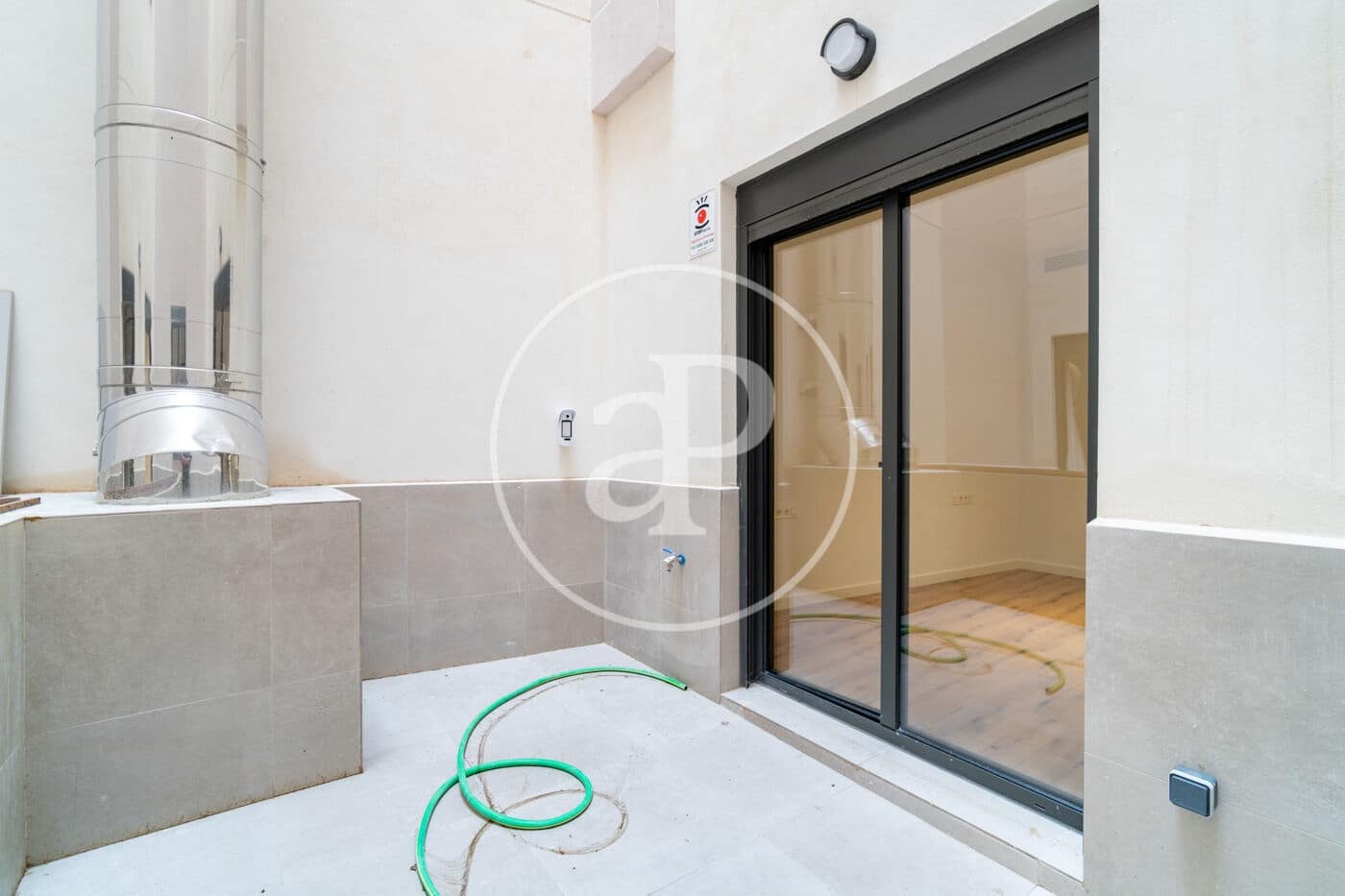 2 quarto Apartamento para arrendar em Barcelona cidade com garagem - 2 400 € (Ref: 9892360)
