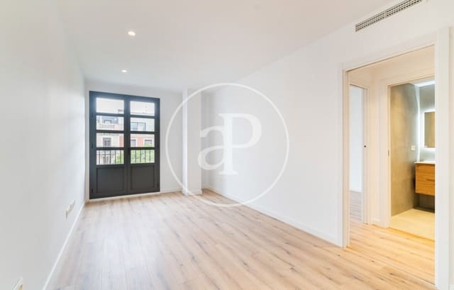 Appartement de 2 chambres à louer à La Nova Esquerra de L'Eixample, Barcelone ville avec garage - 2 200 € (Ref: 9892361)