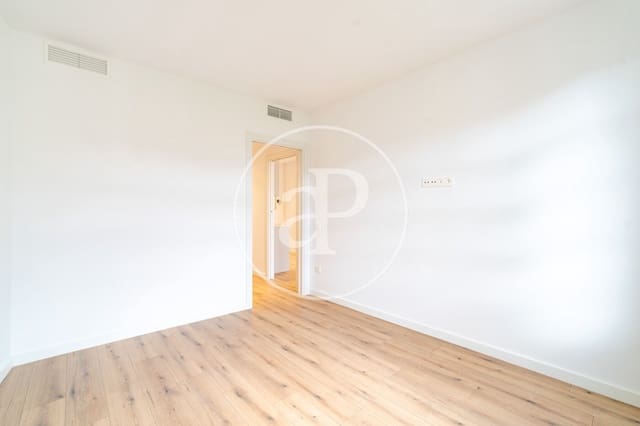 Appartement de 2 chambres à louer à La Nova Esquerra de L'Eixample, Barcelone ville avec garage - 2 200 € (Ref: 9892361)