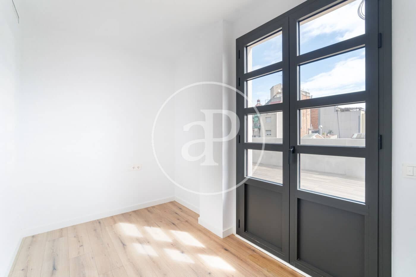 Appartement de 2 chambres à louer à Barcelone ville - 3 000 € (Ref: 9892362)