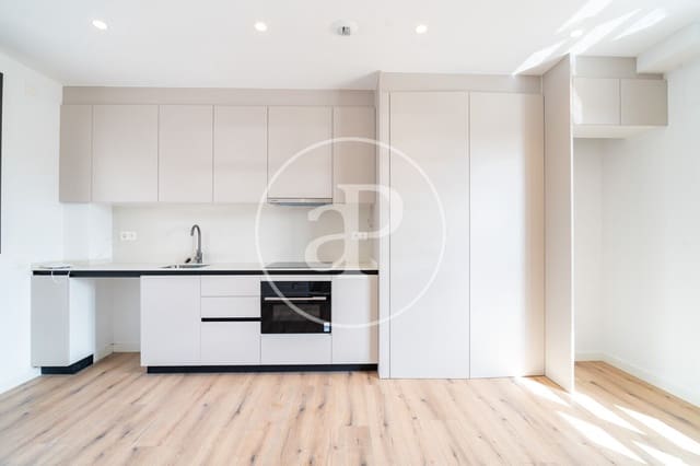 Appartement de 2 chambres à louer à La Nova Esquerra de L'Eixample, Barcelone ville - 3 000 € (Ref: 9892362)