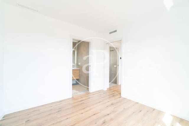 Appartement de 2 chambres à louer à La Nova Esquerra de L'Eixample, Barcelone ville - 3 000 € (Ref: 9892362)