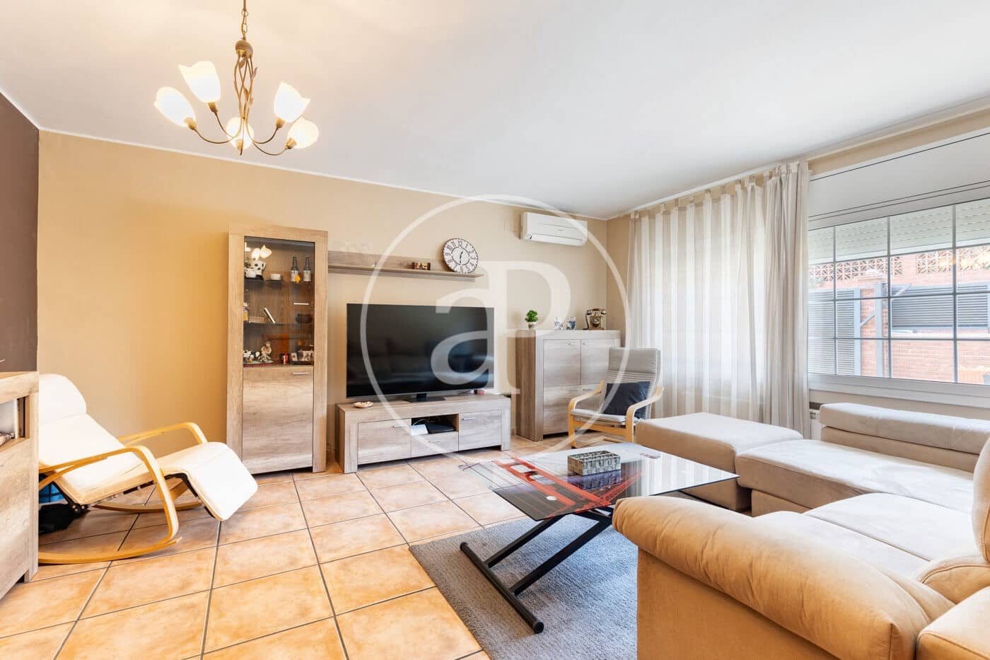 5 soverom Villa til salgs i Terrassa med svømmebasseng - € 565 000 (Ref: 9892363)