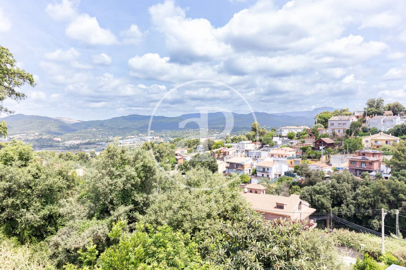 5 soverom Villa til salgs i Terrassa med svømmebasseng - € 565 000 (Ref: 9892363)