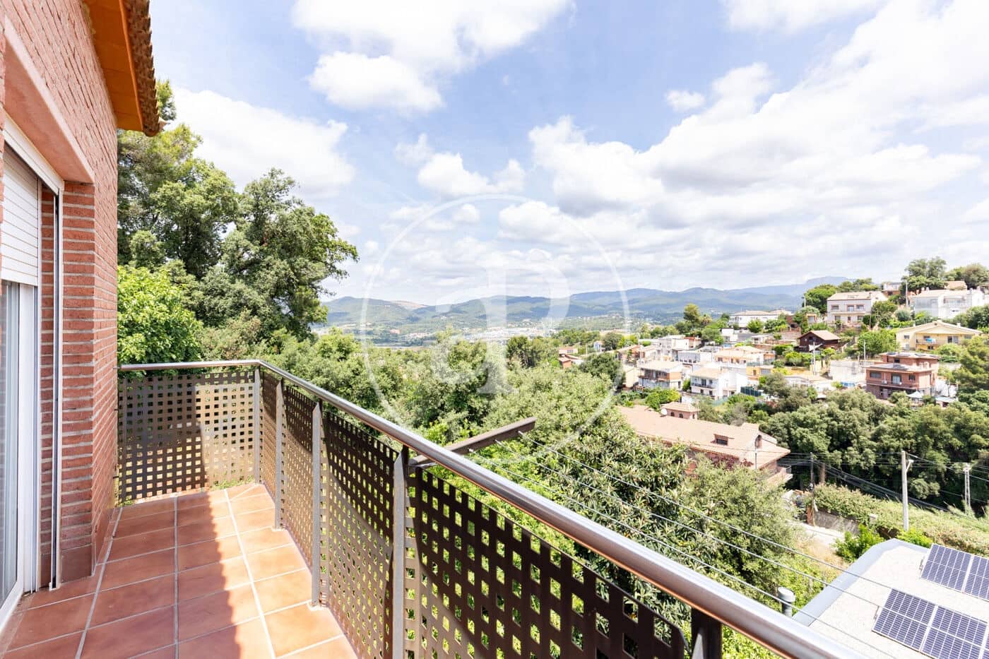 5 soverom Villa til salgs i Terrassa med svømmebasseng - € 565 000 (Ref: 9892363)