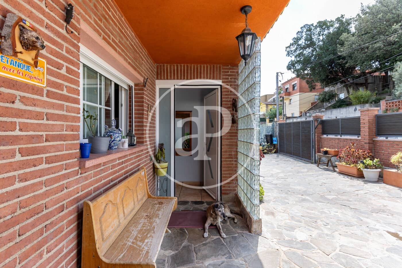 5 soverom Villa til salgs i Terrassa med svømmebasseng - € 565 000 (Ref: 9892363)