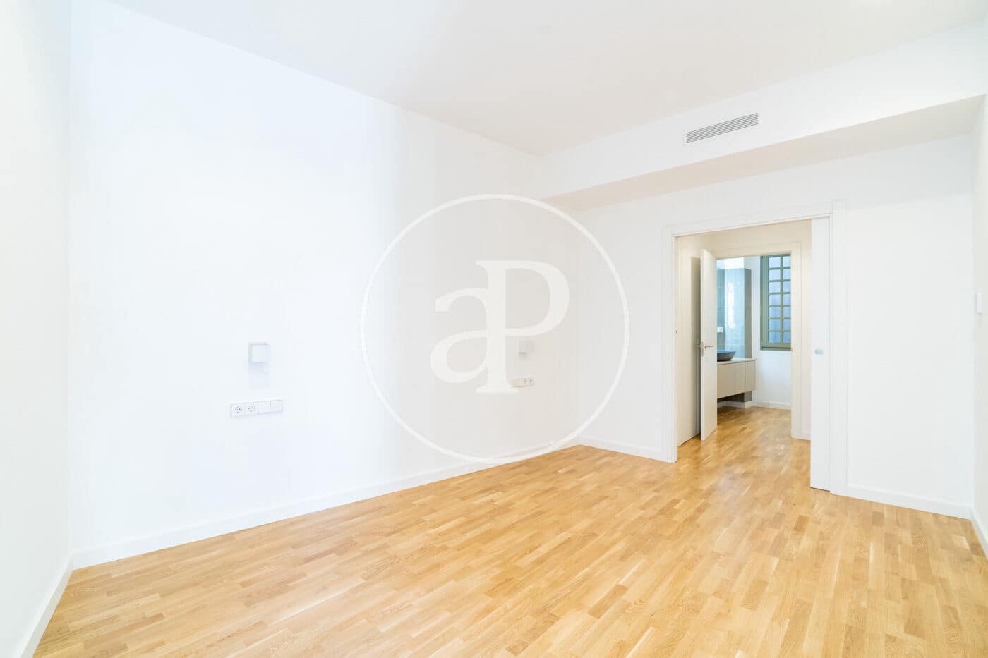 Lägenhet till salu i Barcelona stad - 550 000 € (Ref: 9894451)