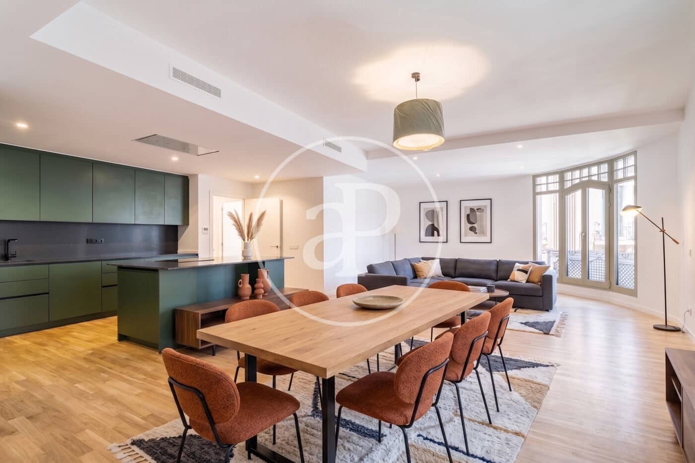 Lägenhet till salu i Barcelona stad - 550 000 € (Ref: 9894451)