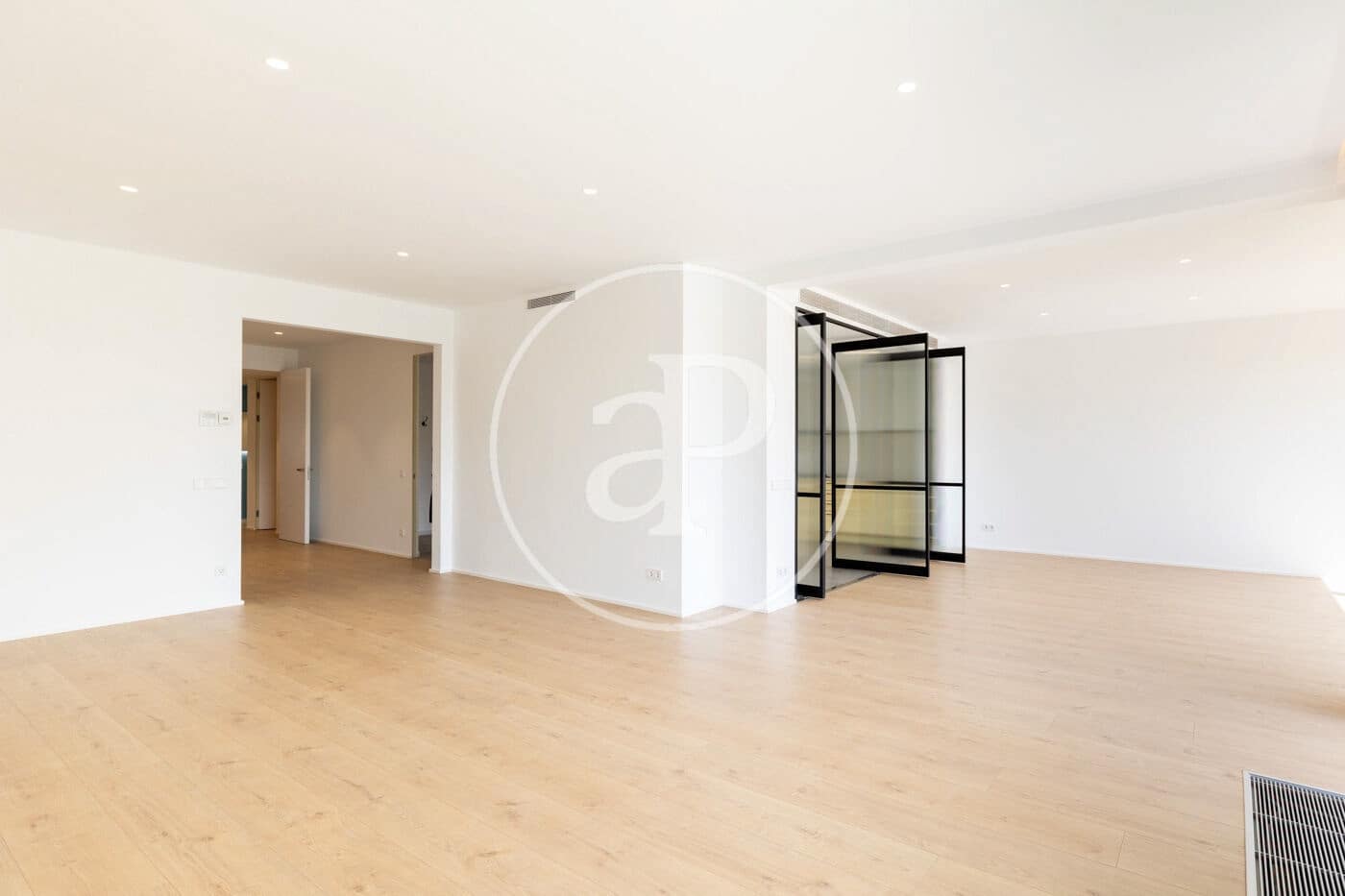4 quarto Apartamento para arrendar em Barcelona cidade com garagem - 7 700 € (Ref: 9894455)