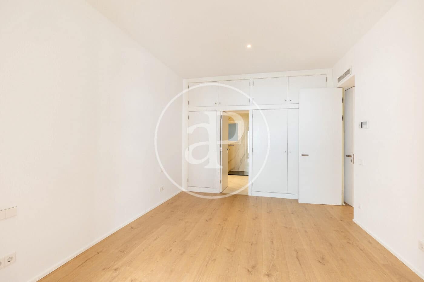 4 quarto Apartamento para arrendar em Barcelona cidade com garagem - 7 700 € (Ref: 9894455)
