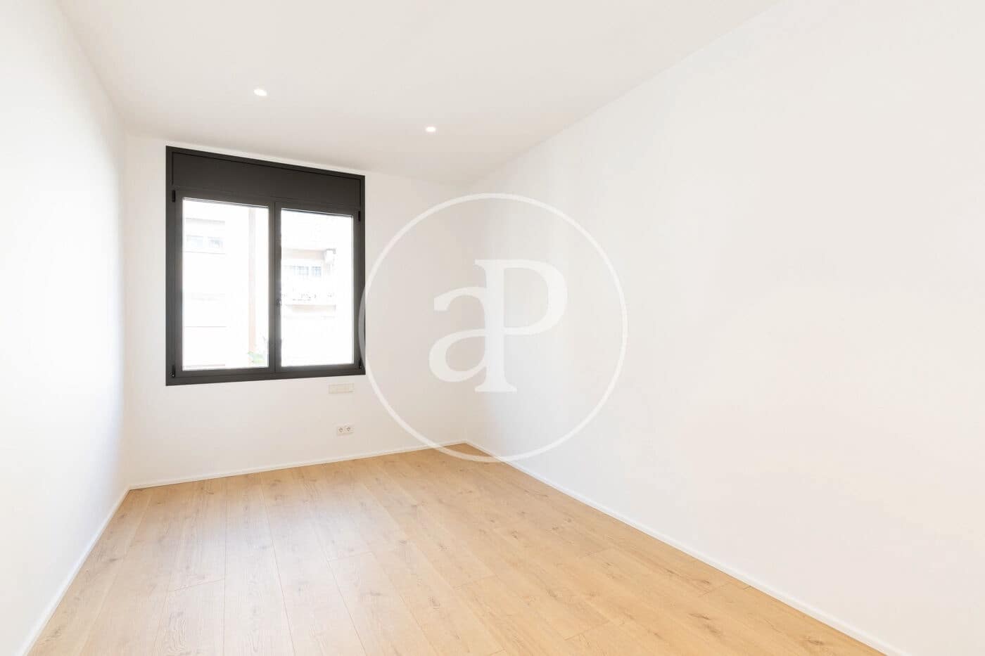 4 quarto Apartamento para arrendar em Barcelona cidade com garagem - 7 700 € (Ref: 9894455)
