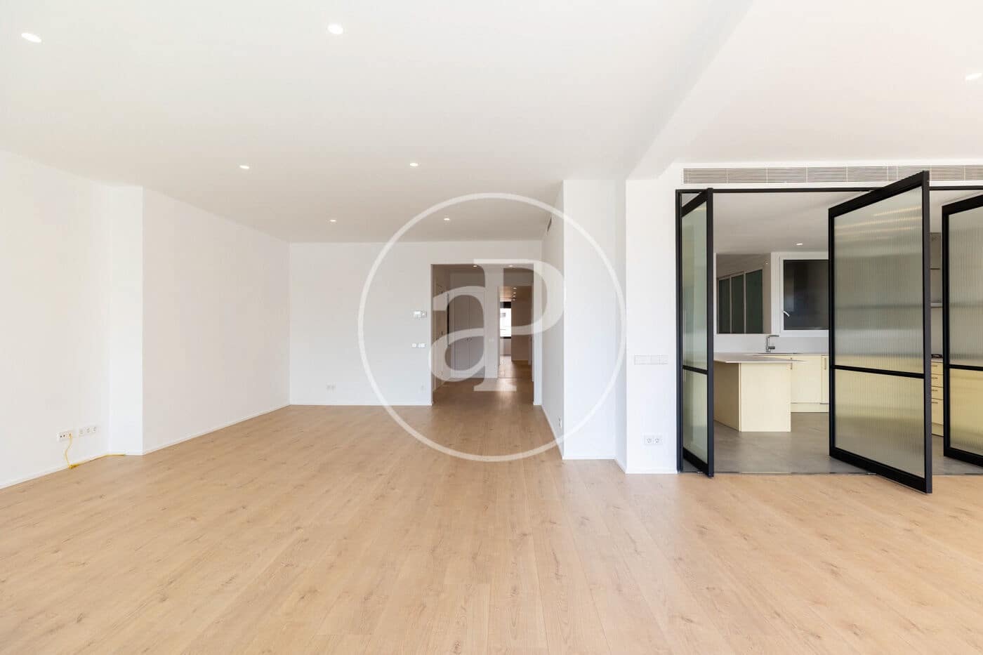 4 quarto Apartamento para arrendar em Barcelona cidade com garagem - 7 700 € (Ref: 9894455)