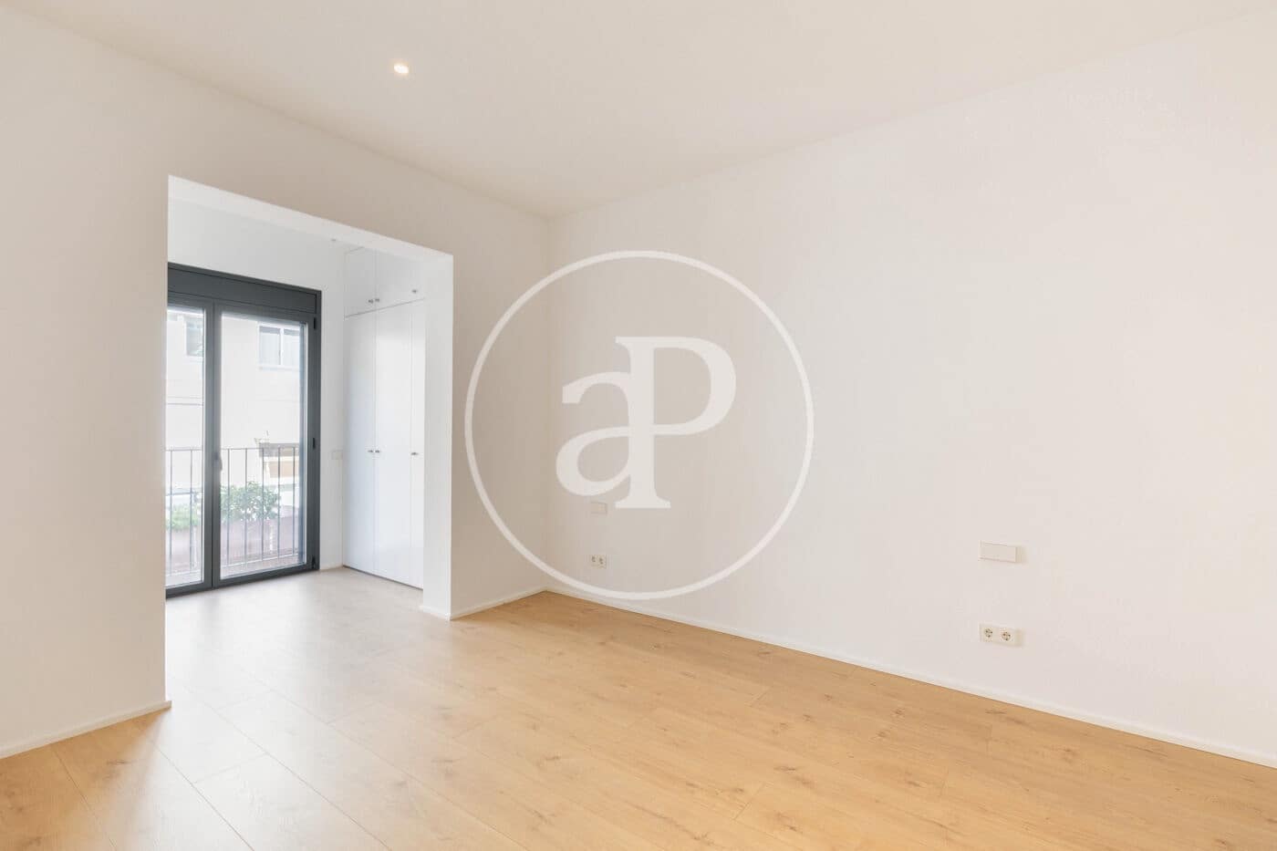4 quarto Apartamento para arrendar em Barcelona cidade com garagem - 7 700 € (Ref: 9894455)