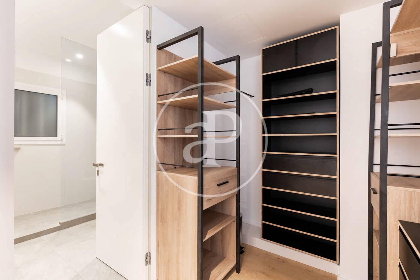 4 quarto Apartamento para arrendar em Barcelona cidade com garagem - 7 700 € (Ref: 9894455)