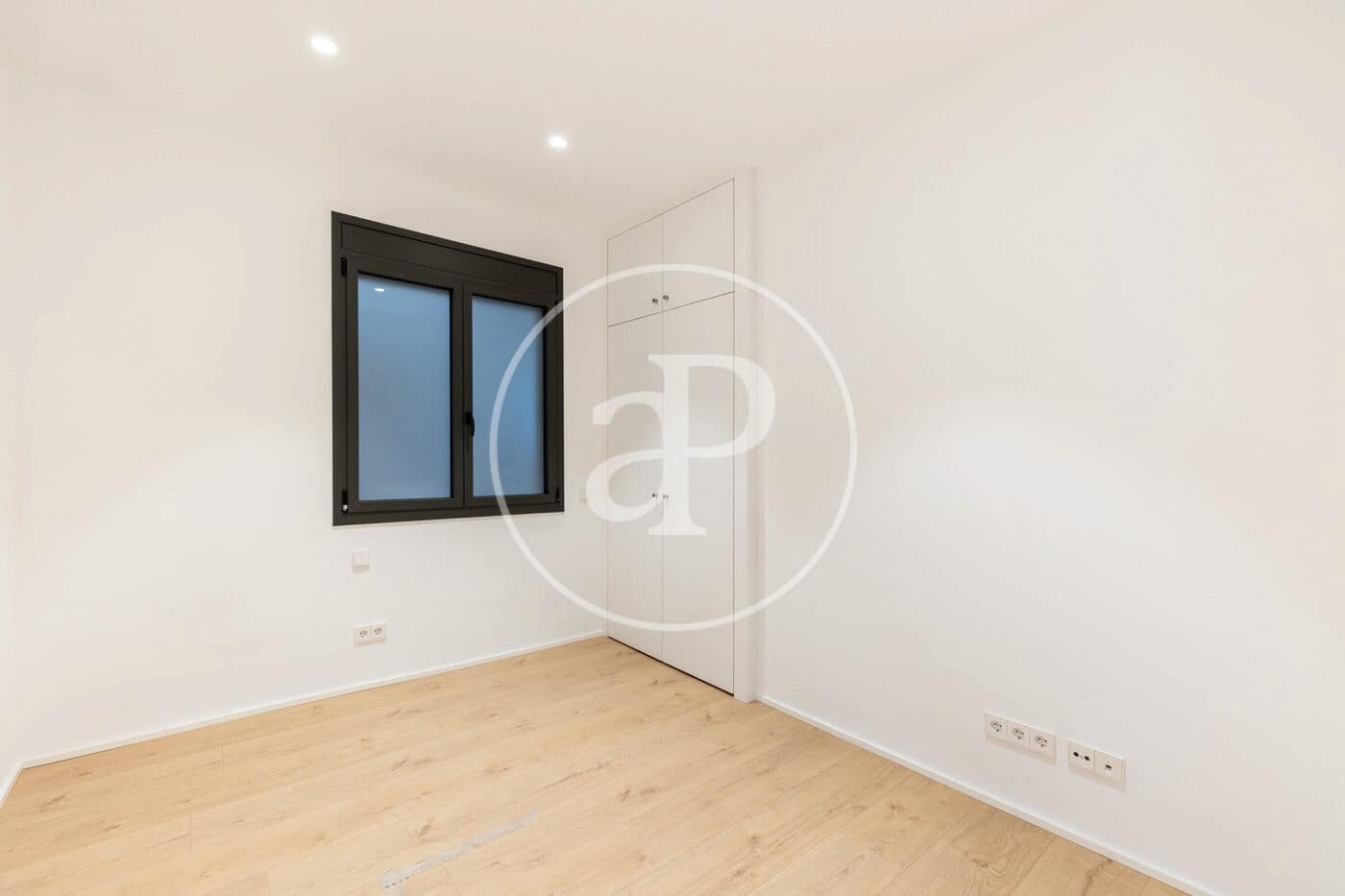 4 quarto Apartamento para arrendar em Barcelona cidade com garagem - 7 700 € (Ref: 9894455)