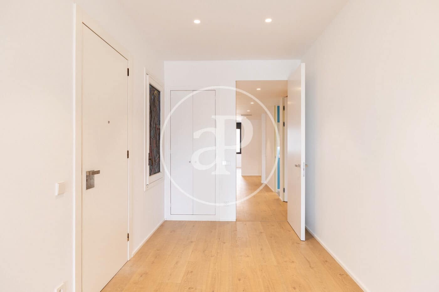 4 quarto Apartamento para arrendar em Barcelona cidade com garagem - 7 700 € (Ref: 9894455)