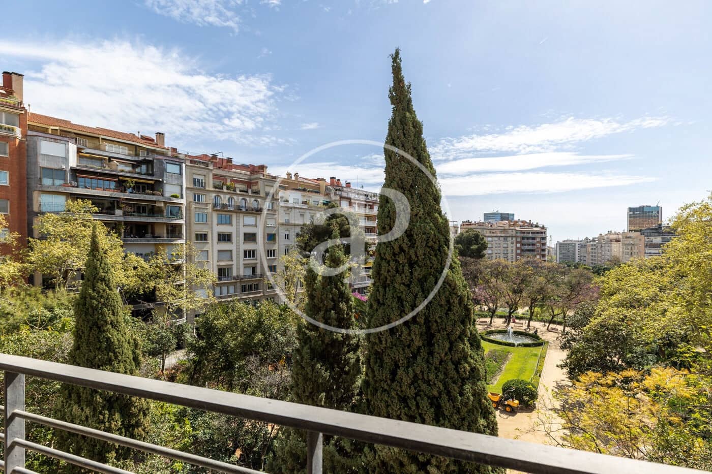4 quarto Apartamento para arrendar em Barcelona cidade com garagem - 7 700 € (Ref: 9894455)