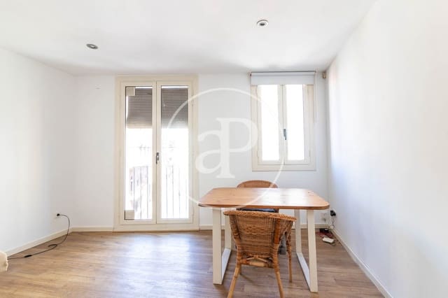 Apartamento de 1 habitación en El Raval, Barcelona ciudad en venta - 240.000 € (Ref: 9896827)