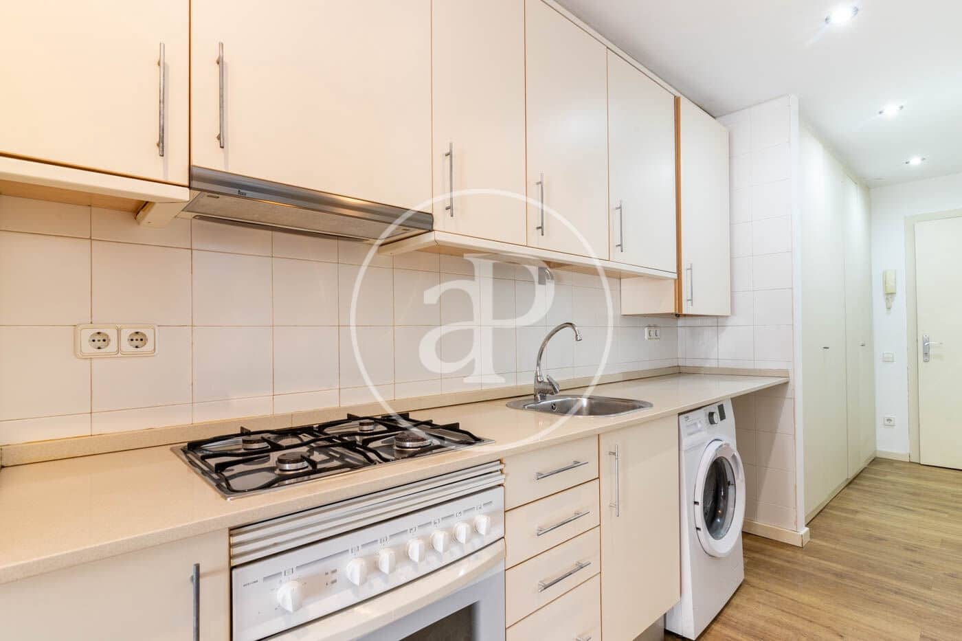 1 sovrum Lägenhet till salu i Barcelona stad - 240 000 € (Ref: 9896827)