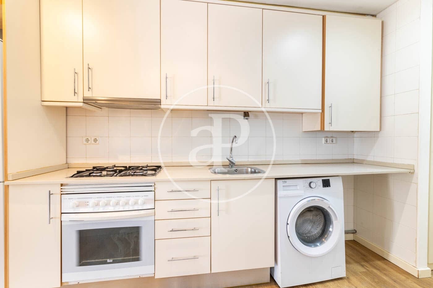1 sovrum Lägenhet till salu i Barcelona stad - 240 000 € (Ref: 9896827)