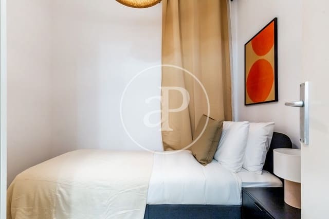 2 soverom Leilighet til leie i El Fort Pienc, Barcelona by - € 2 300 (Ref: 9896828)