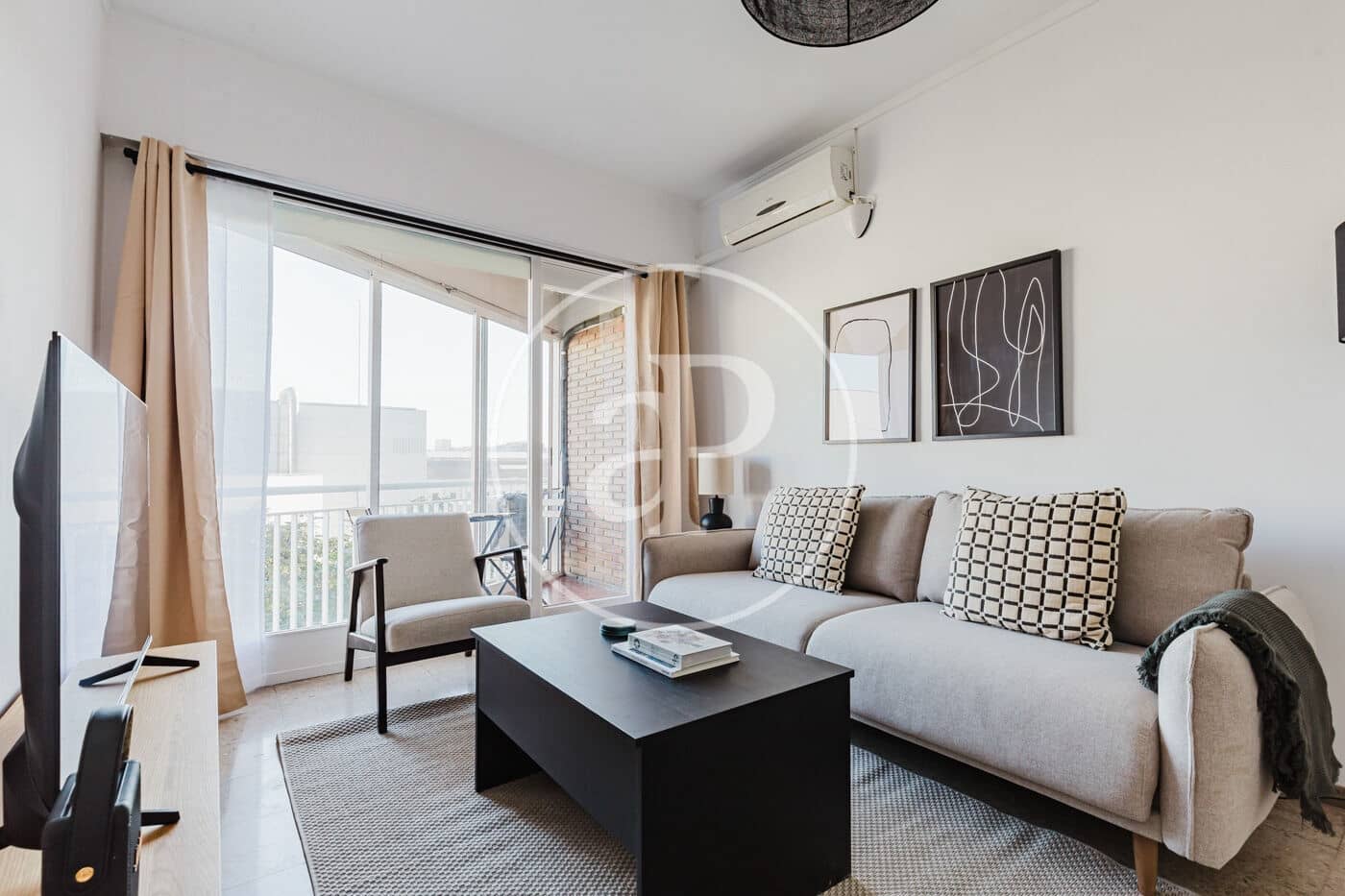 2 soverom Leilighet til leie i Barcelona by - € 2 300 (Ref: 9896828)