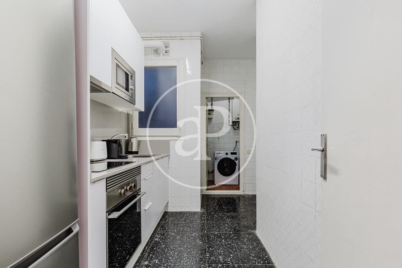 2 soverom Leilighet til leie i Barcelona by - € 2 300 (Ref: 9896828)