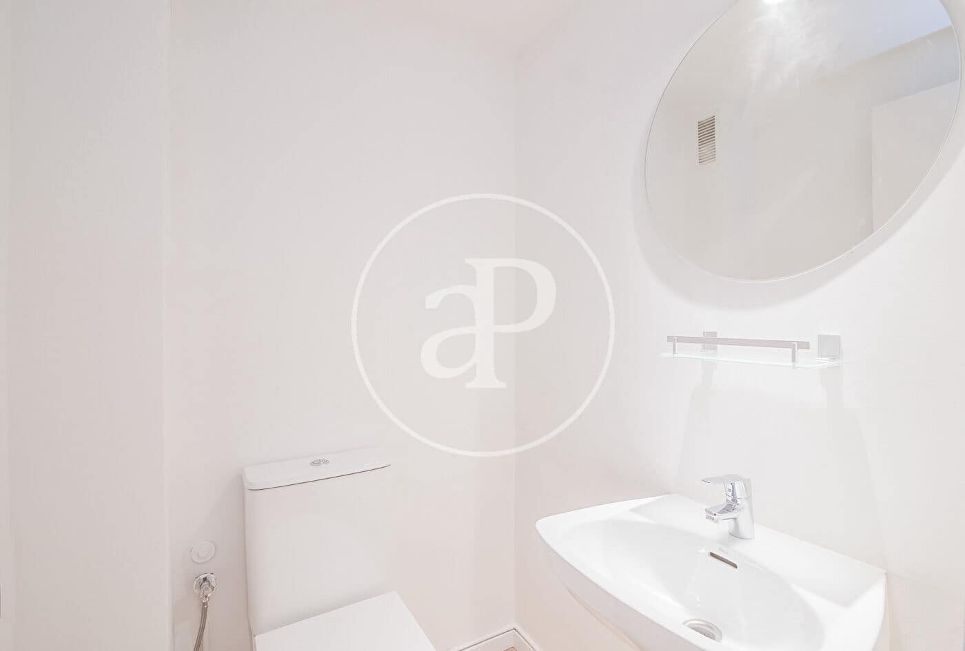 Apartamento de 5 habitaciones en Barcelona ciudad en alquiler con garaje - 5.713 € (Ref: 9896830)